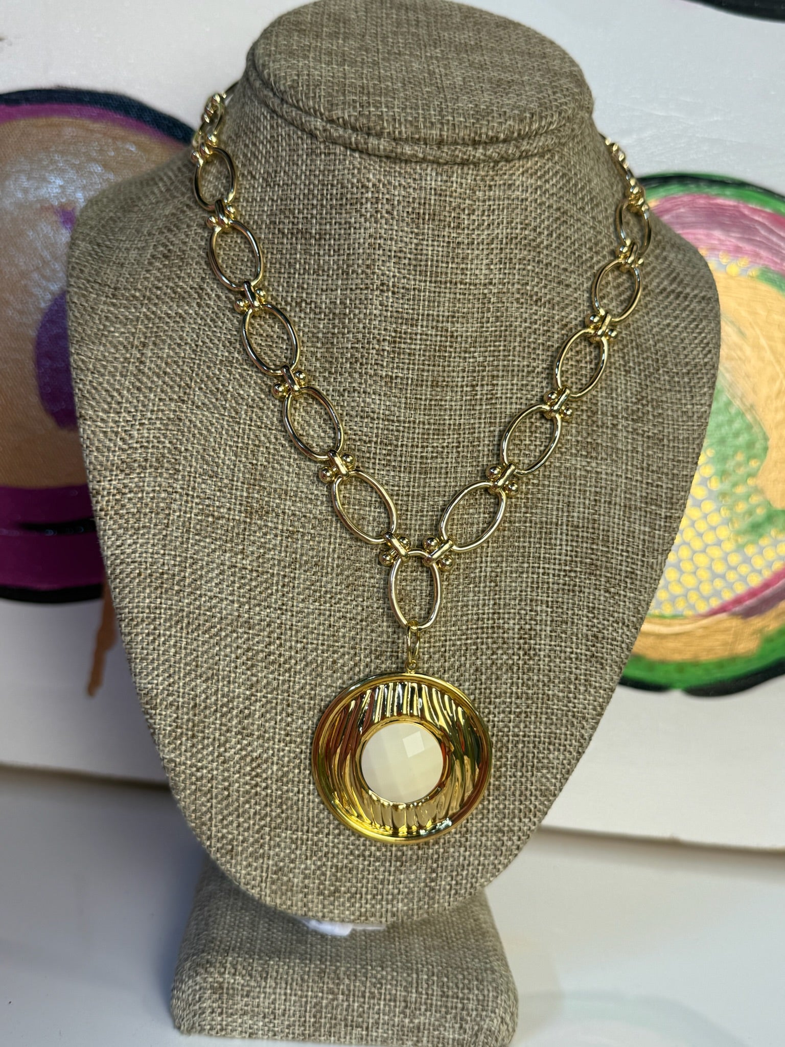 jennifer thames gemstone disc in cream