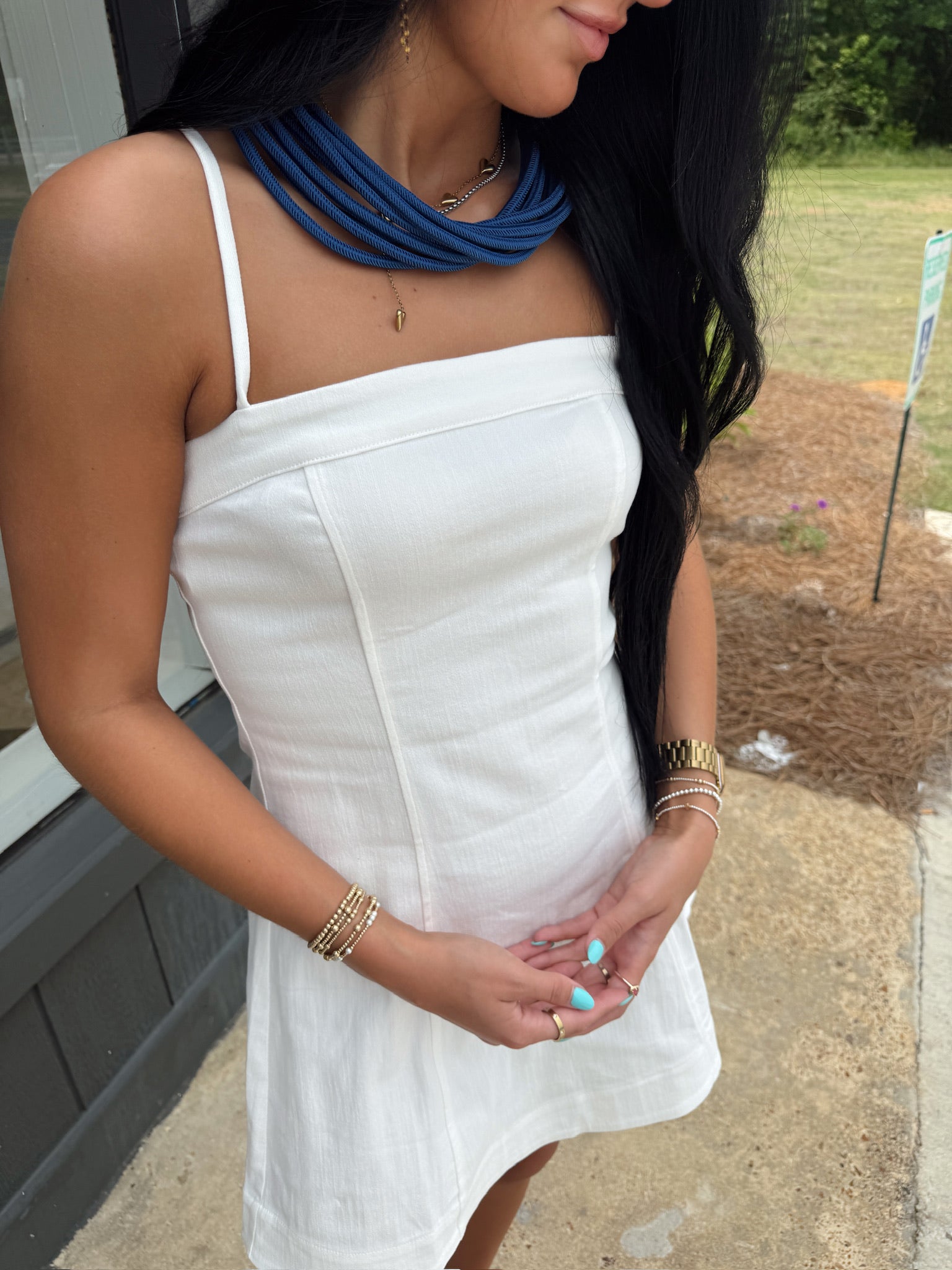 sadie & sage clear eyes mini dress in white