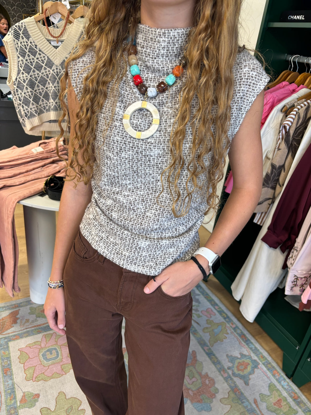 sadie and sage billie ruched knit top in chocolate