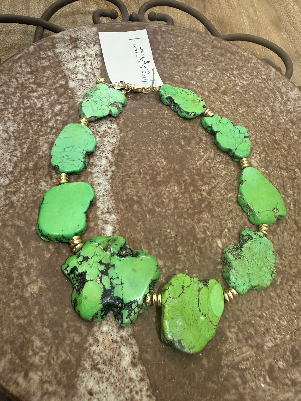 jennifer thames slab necklace in citrine green