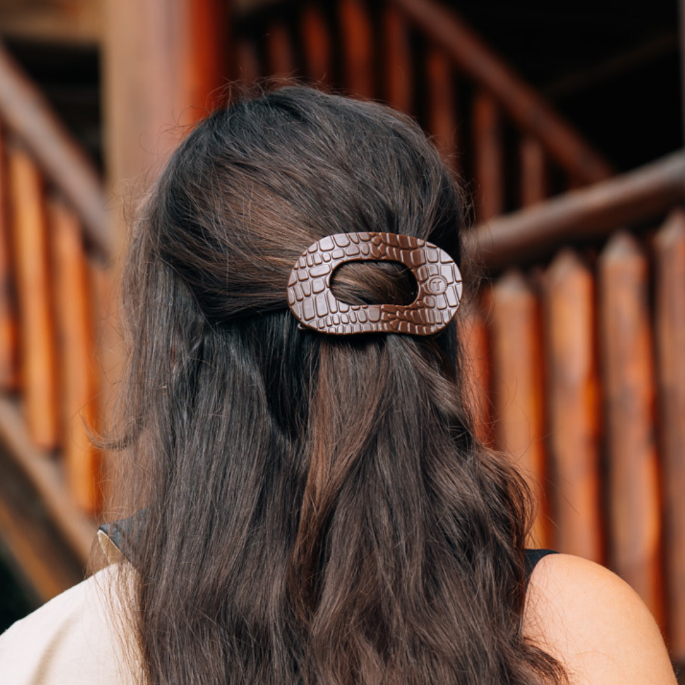 TELETIES Brown Crocodile Medium Flat Round Hair Clip