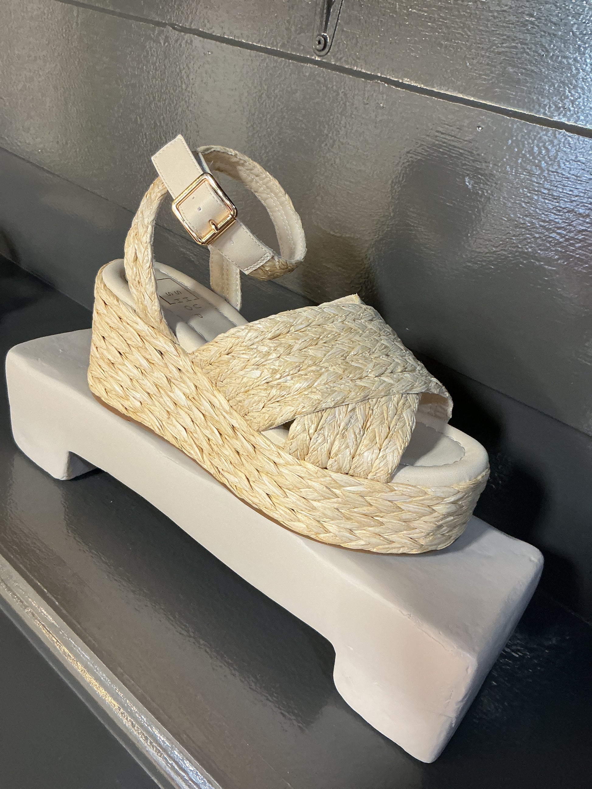 shu shop kerry heel in bone woven