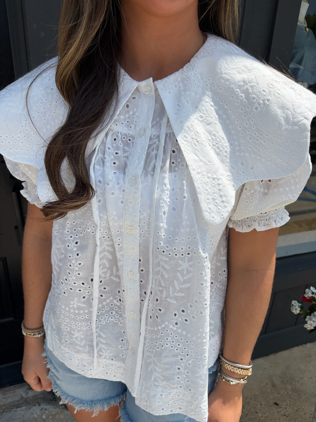 karlie eyelet novelty collar top in white