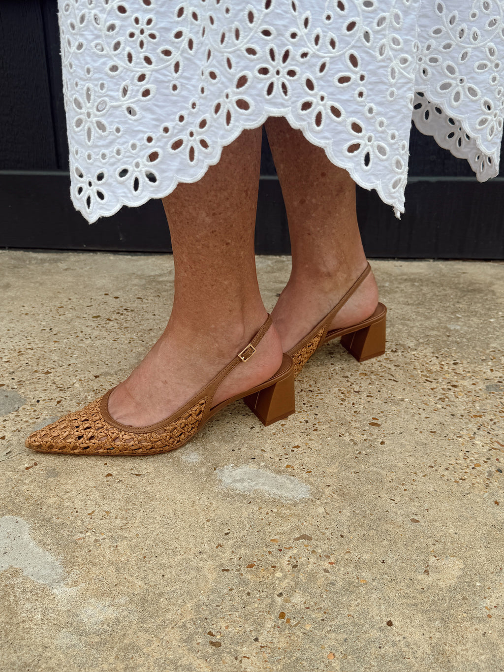 steve madden robyn heel in tan