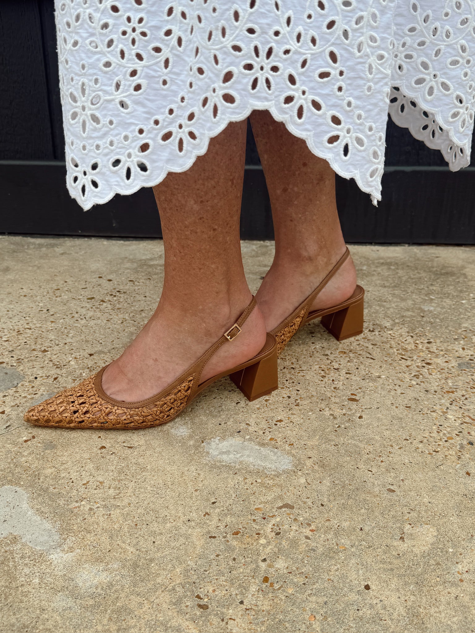 steve madden robyn heel in tan