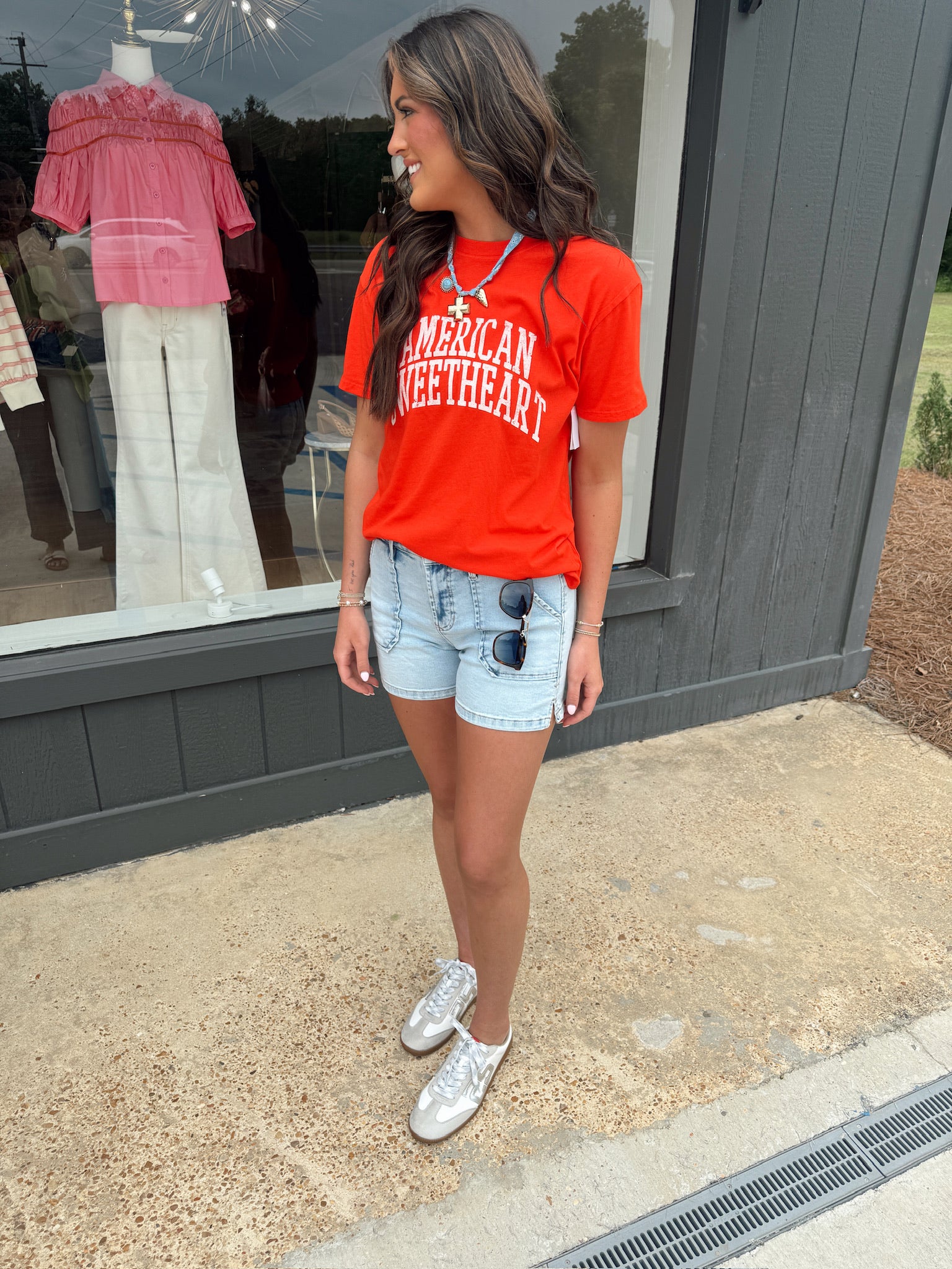 z supply sweetheart boyfriend tee in lychee