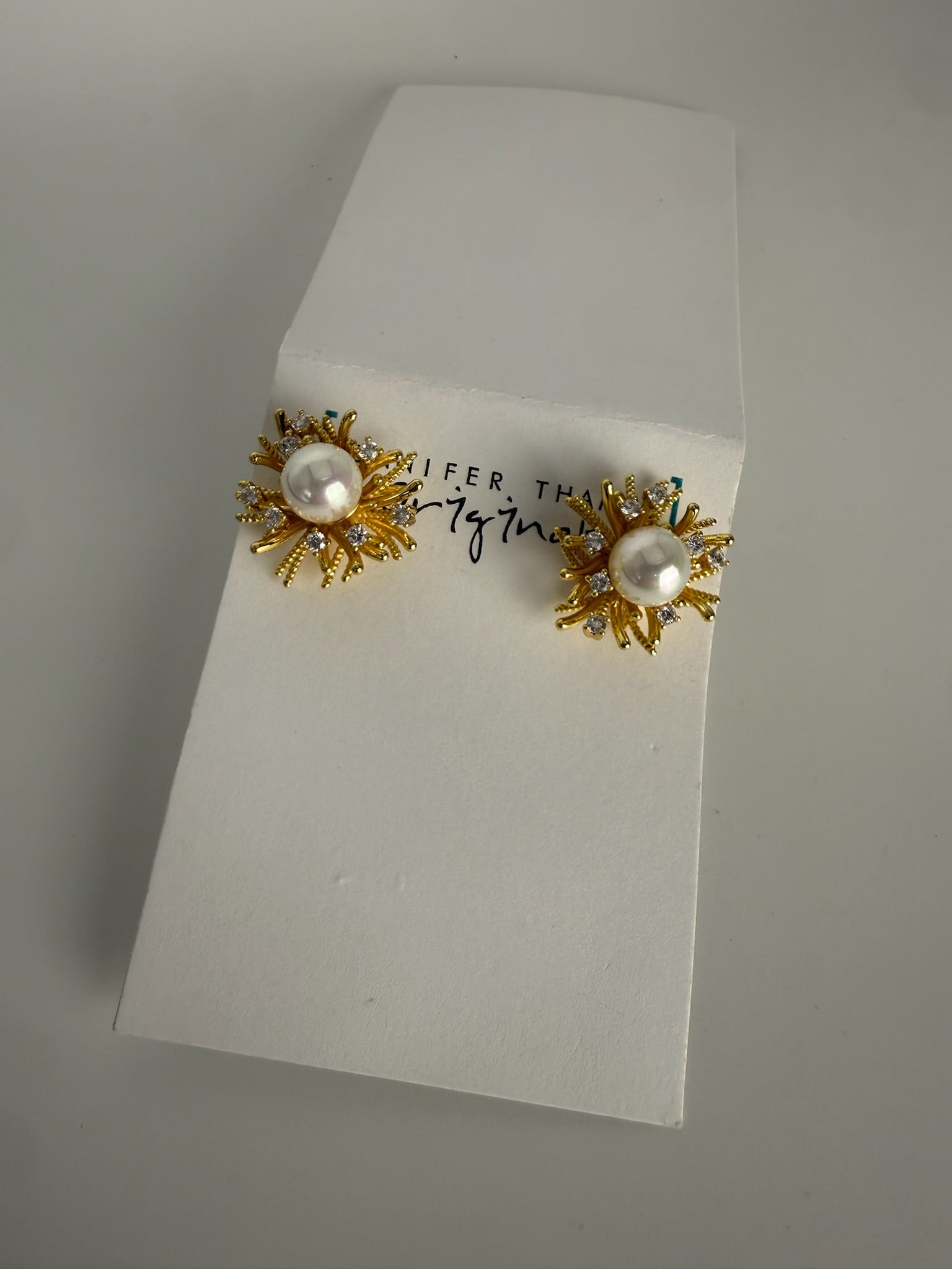 jennifer thames crystal pearl post earring in gold