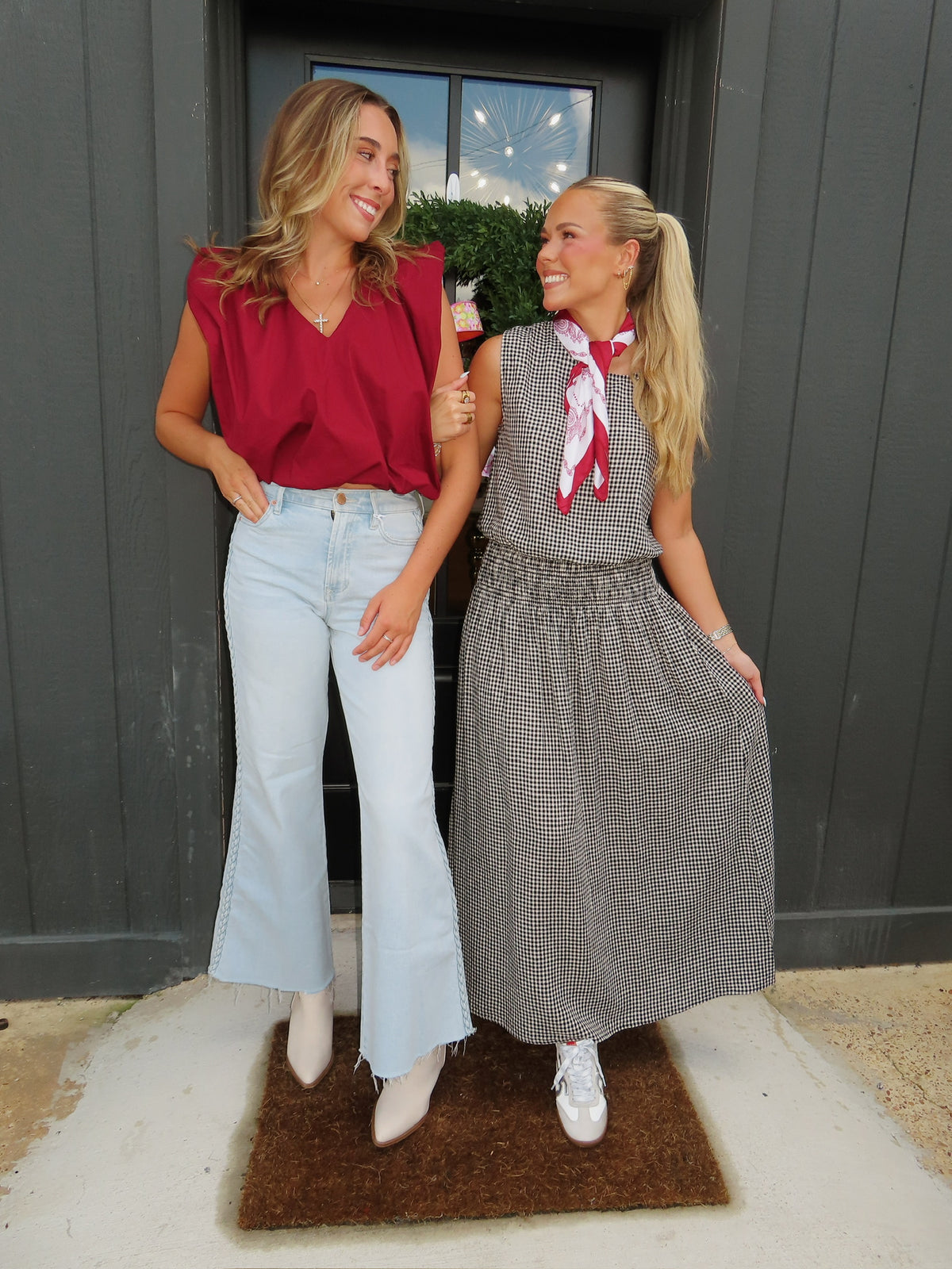 karlie solid poplin sleeveless bubble top in burgundy