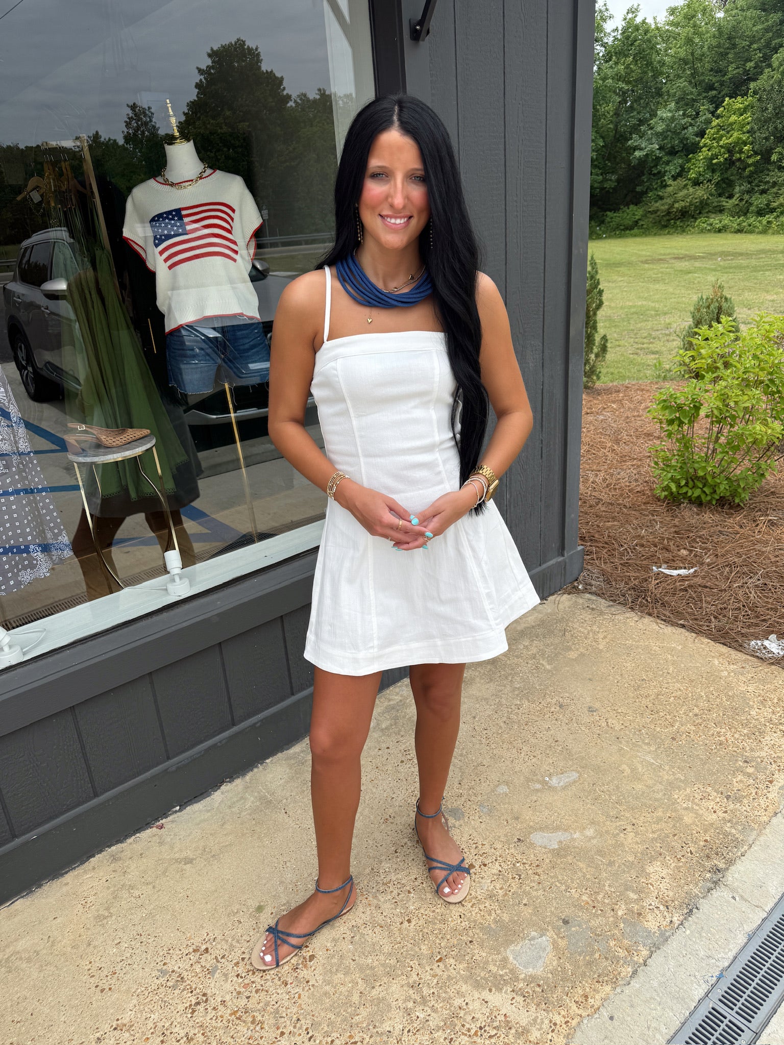 sadie & sage clear eyes mini dress in white