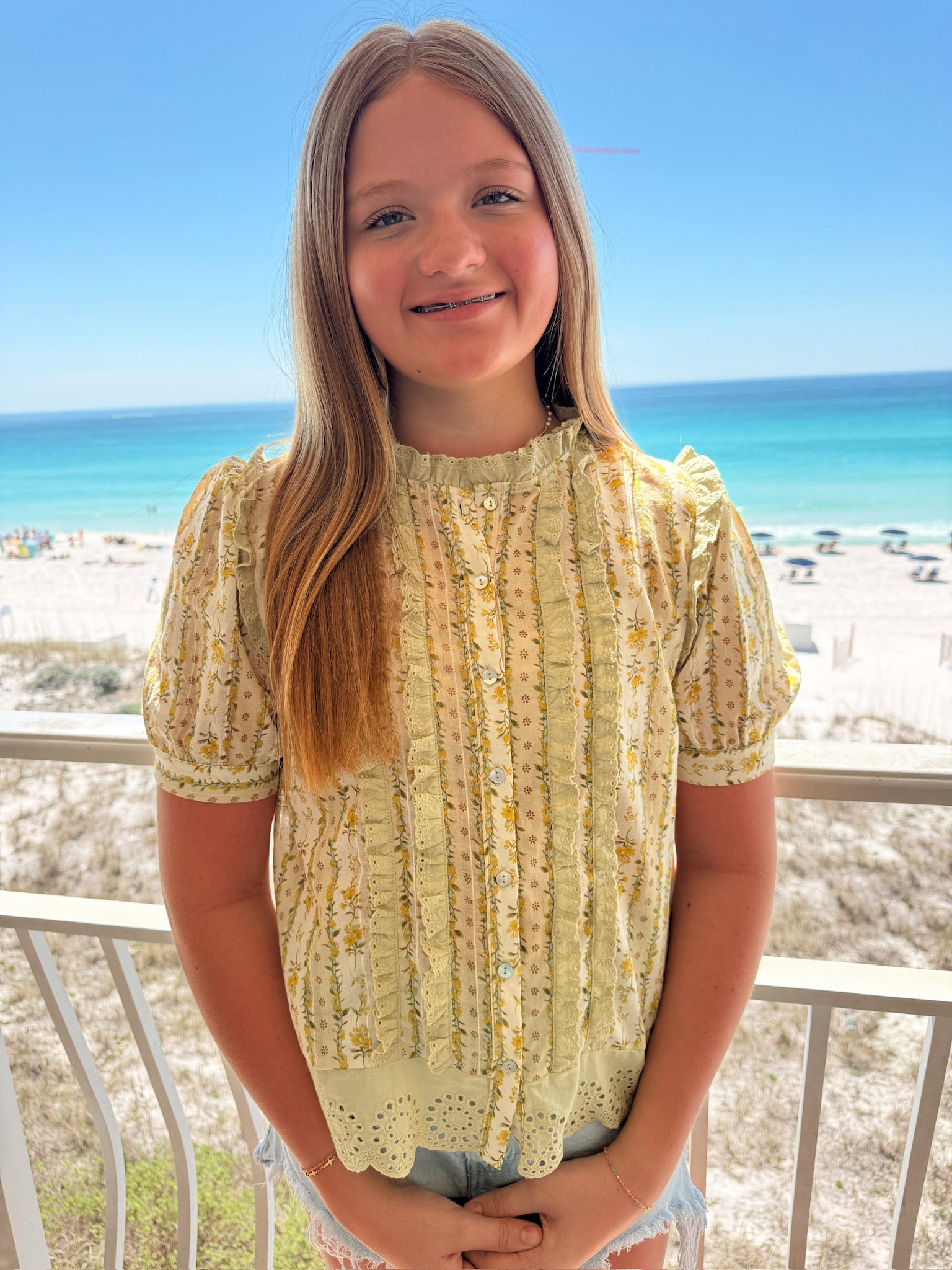 zoe and claire ryleigh top in floral