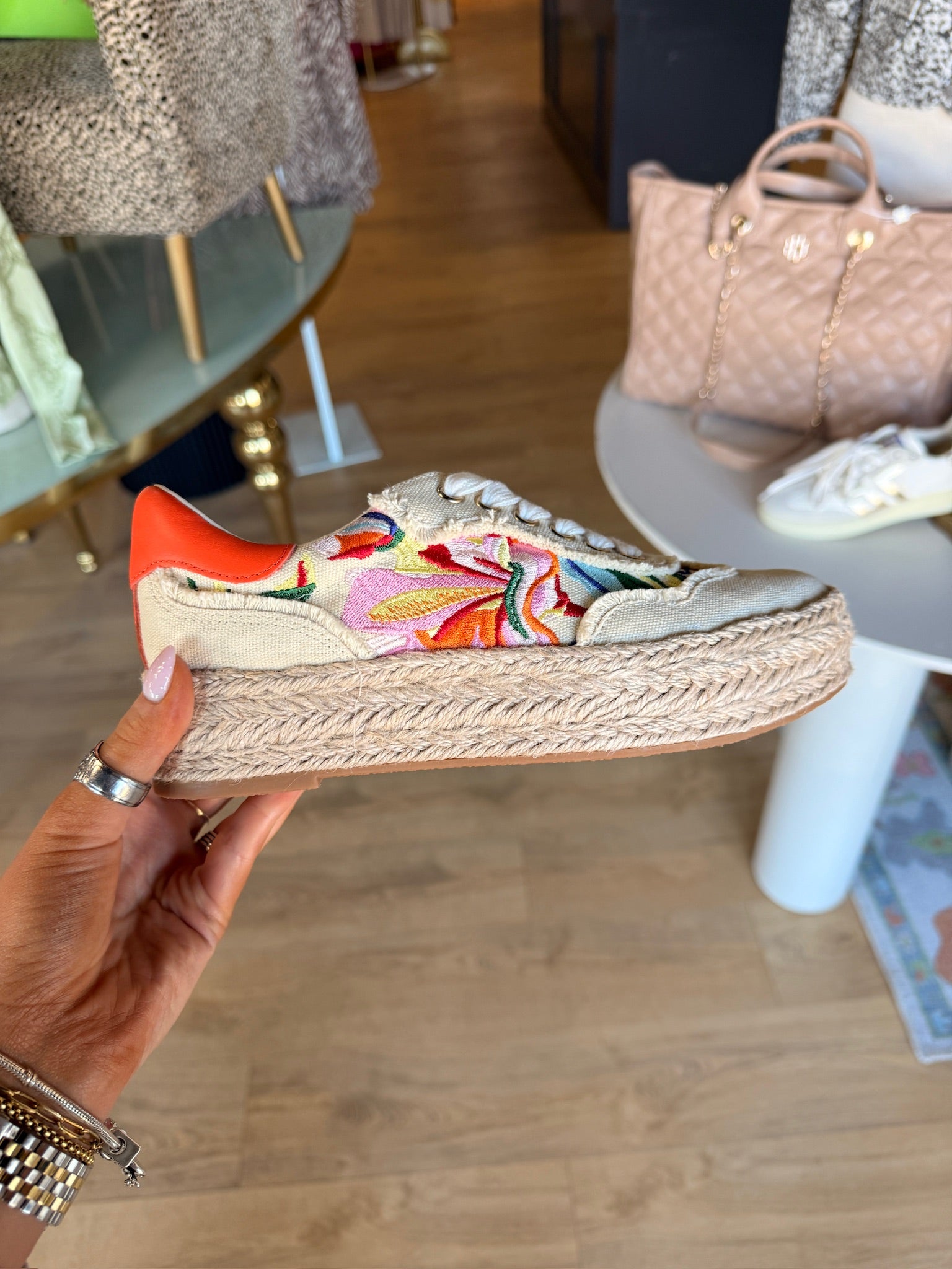 dolce vita fredy sneakers in floral multi