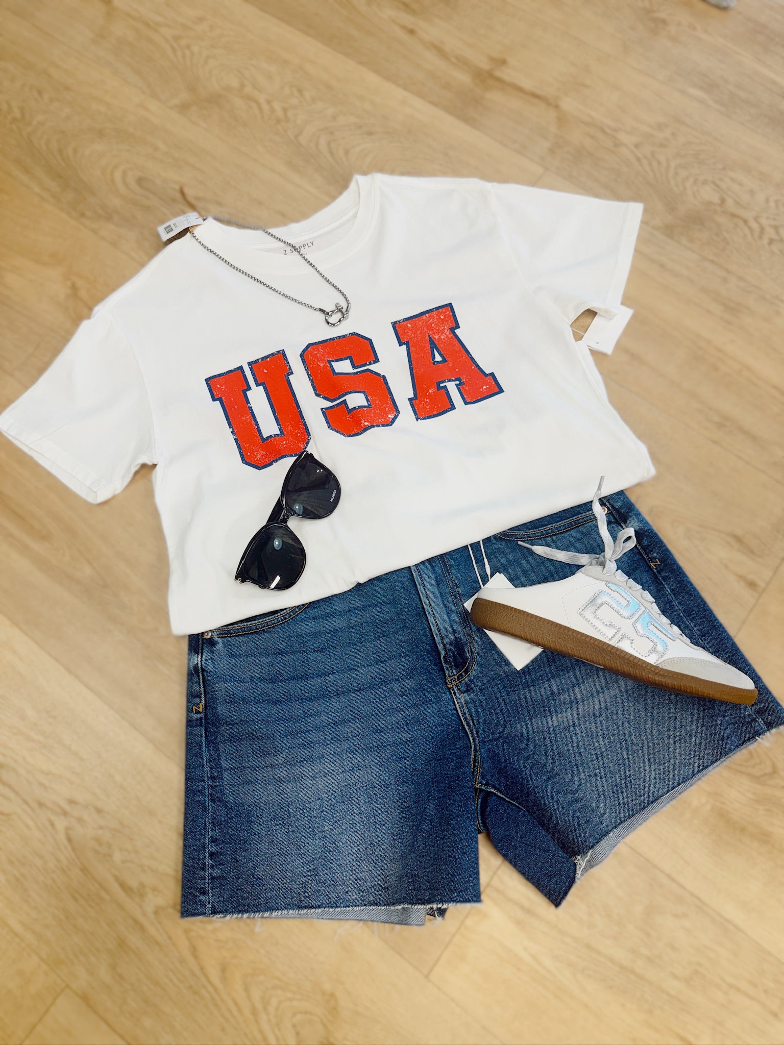 z supply USA boyfriend tee in sea salt