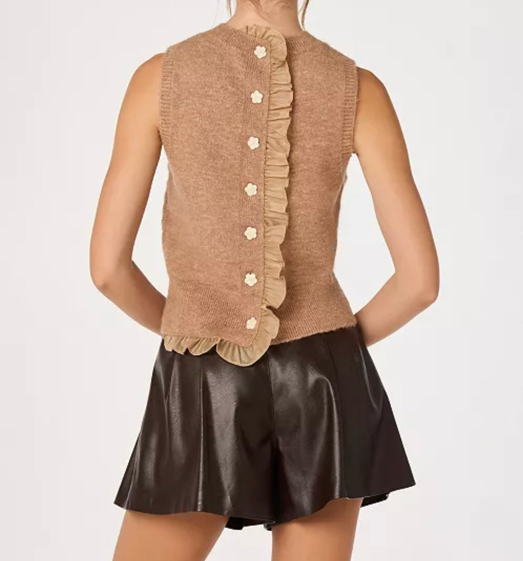 astr pernille sweater in camel