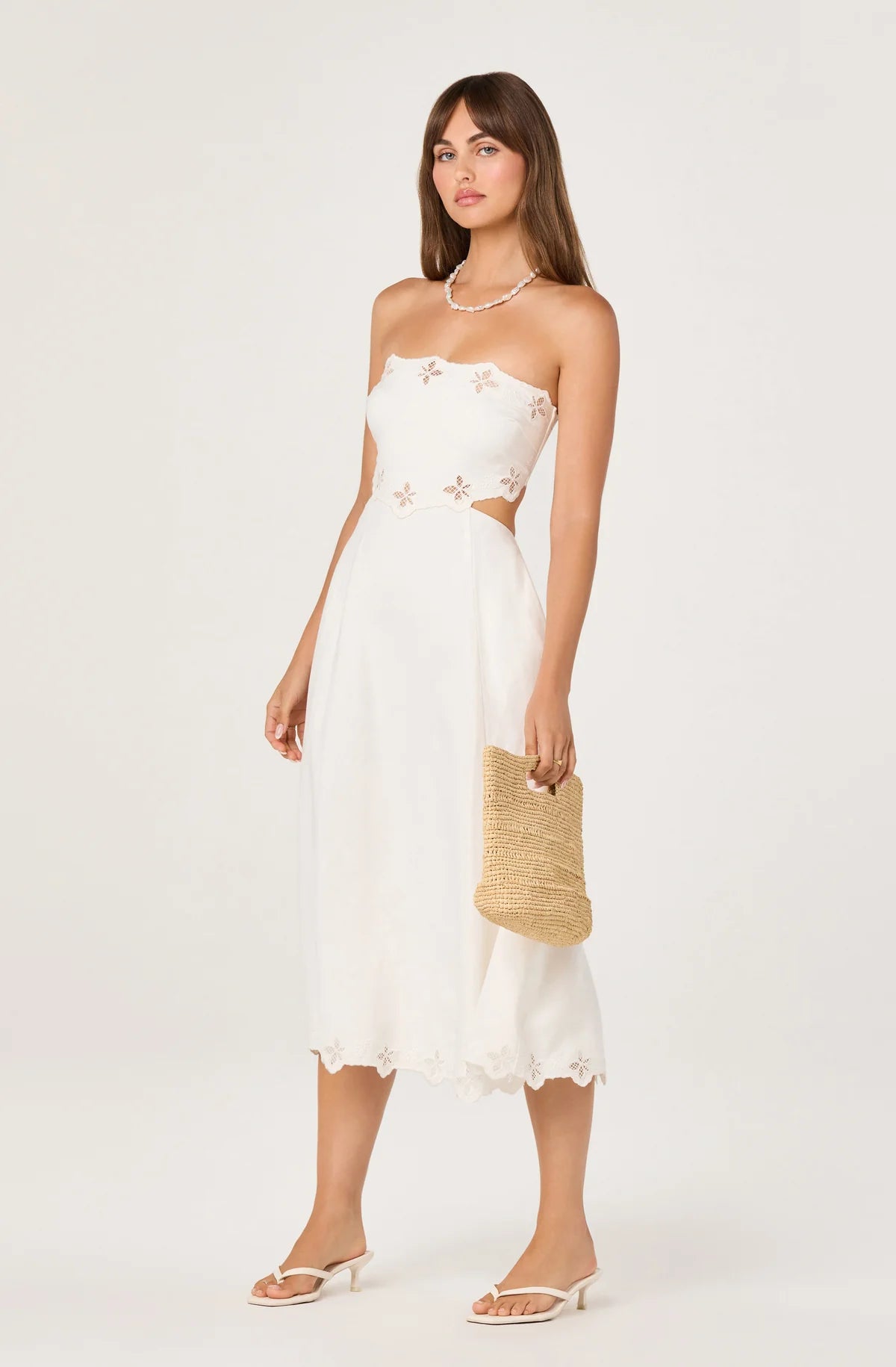 astr shavona dress in white