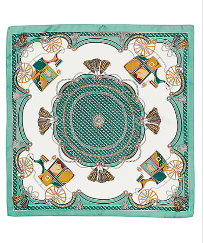 golden stella carriage and tassel print chain scarf
