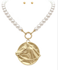 Round Horse Pendant & Pearl Necklace Set