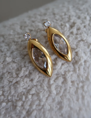 chansuttpearls jude earrings