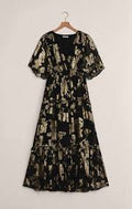 z supply kiera jaquard maxi dress in black