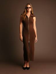 deluc paul zip up dress in chocolate