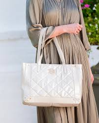 caroline hill sophie zippered tote in pearl